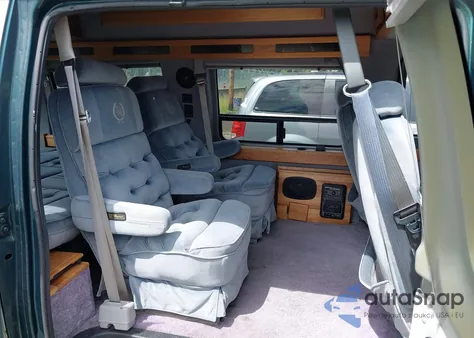 1994 Ford Econoline E150 Van из США, поврежденный, VIN 1FDEE14HXRHB28155